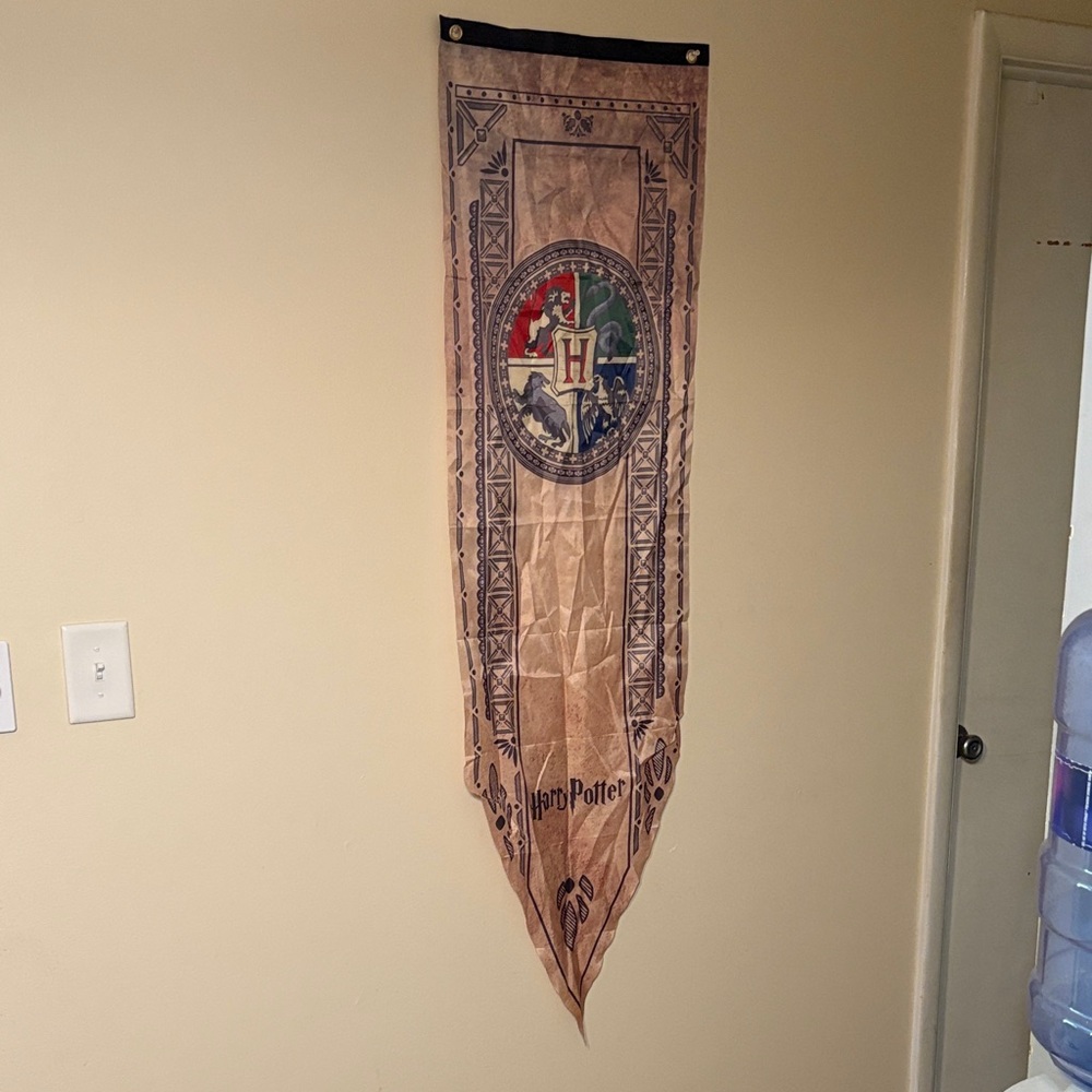 Warner Bros. Hogwarts Crest Tapestry in Tan and Red